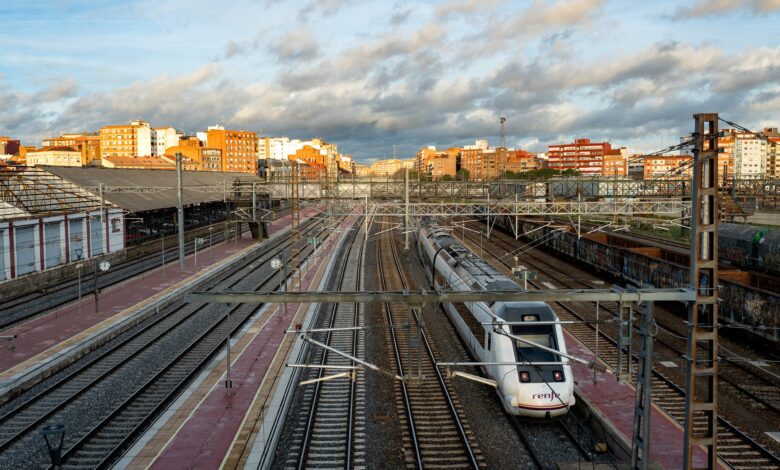 Семь километров рельсов: почему железная дорога до сих пор делит Вальядолид