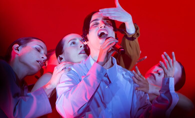 Maria Arnal удивила Барселону новым сольным альбомом и необычным концертом