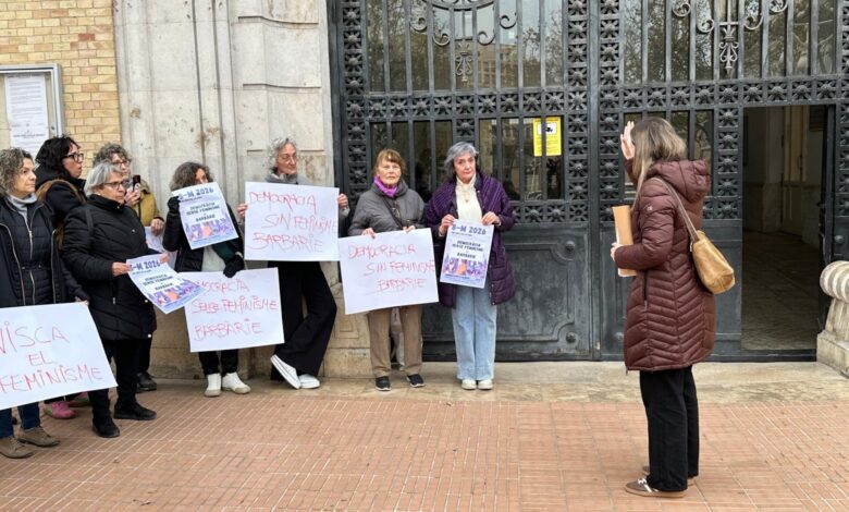 Власти Валенсии оказались в центре скандала из-за совпадения 8 Mарта и фейерверка