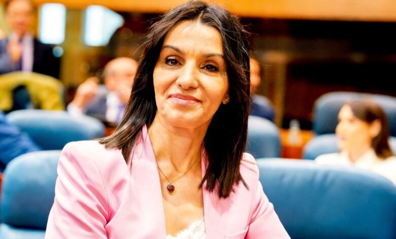 En Madrid cancelan visita oficial tras negativa de padres a grabar a sus hijos