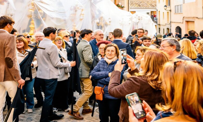 El arzobispo de Valencia rehúsa intervenir en la disputa sobre mujeres en Semana Santa