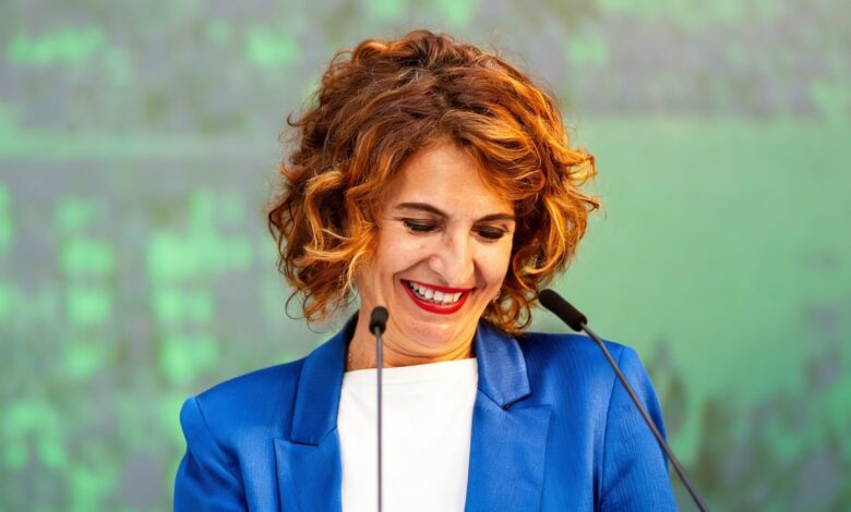 Мария Хесус Монтеро удивила Испанию: неожиданный шаг самой влиятельной женщины