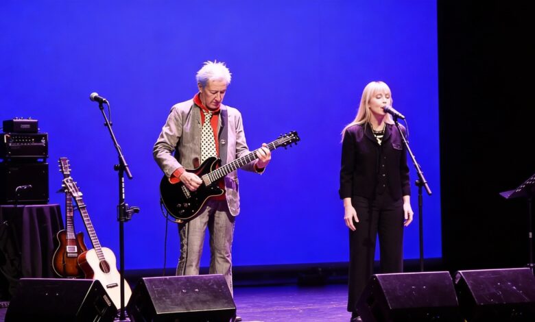 Suzanne Vega surprises Barcelona with an intimate concert without flashy effects