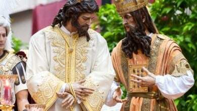 Три неожиданных изменения маршрутов на Лунес Санто в Севилье 2026 RUSSPAIN.COM