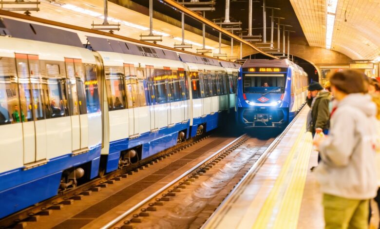 Жители Пинар-де-Чамартин протестуют против исключения линии 1 метро