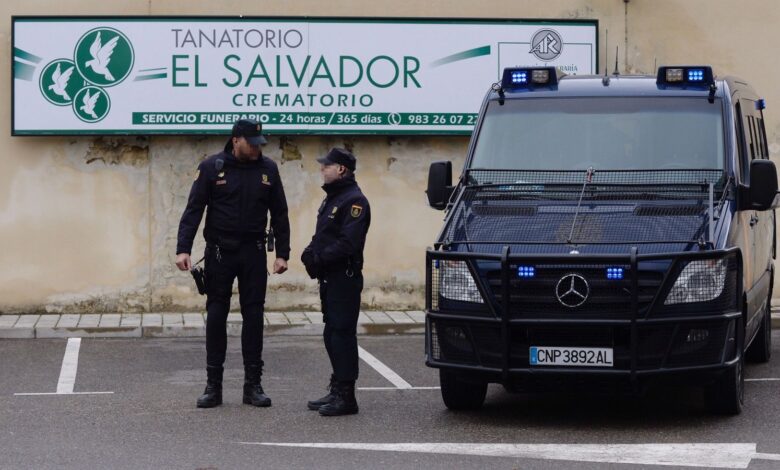 Скандал с похоронным бизнесом: 6 000 элитных гробов заменяли дешевыми