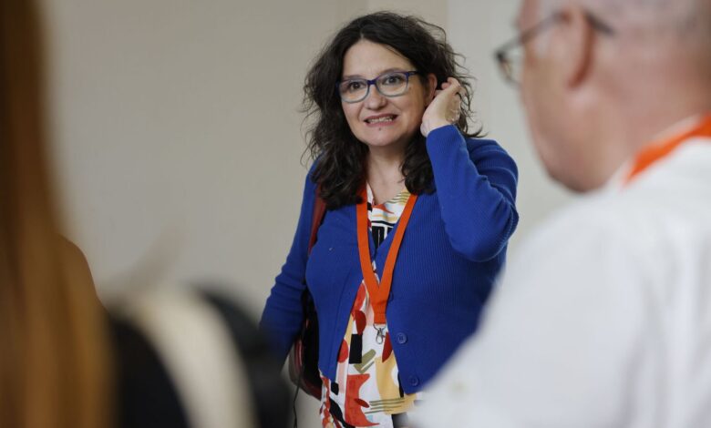 Суд в Валенсии начал процесс по делу Моники Ольтры и 12 фигурантов