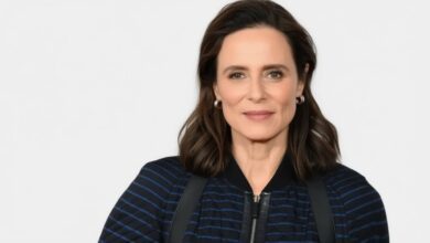 Aitana Sánchez Gijón и Maxi Iglesias подтвердили отношения публичным поцелуем в Мадриде RUSSPAIN.COM