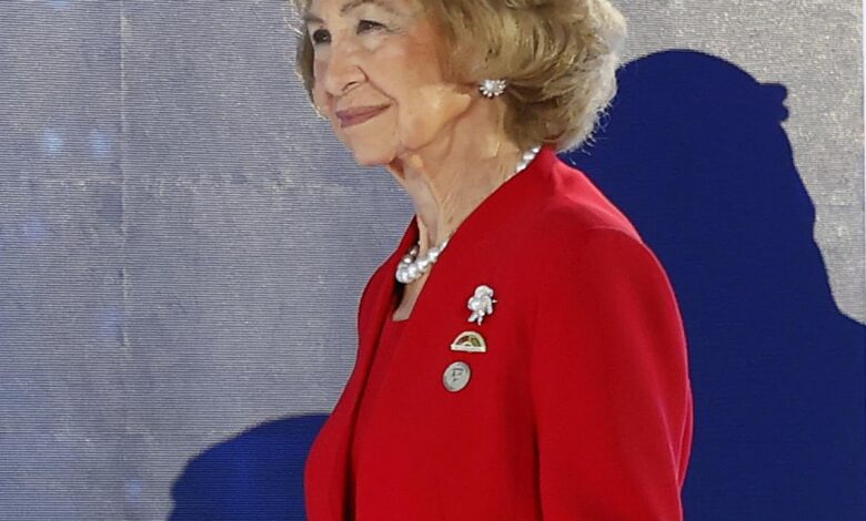 Королева София удивляет: новые маршруты и неожиданные решения после утрат