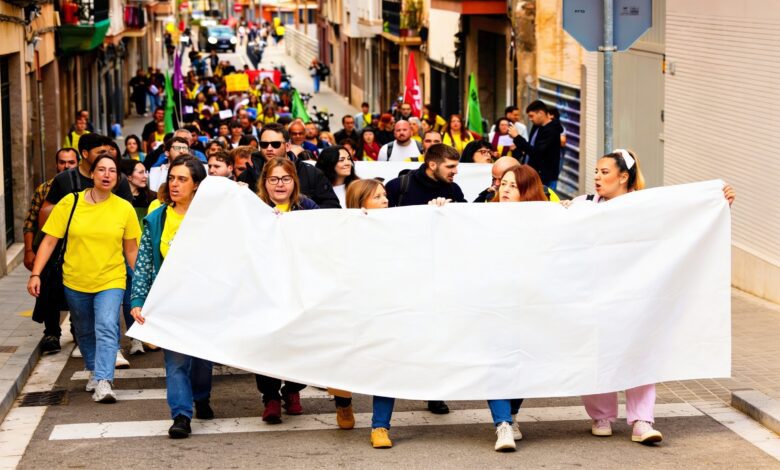 В Л’Оспиталете протестуют против появления ‘mossos’ в школах