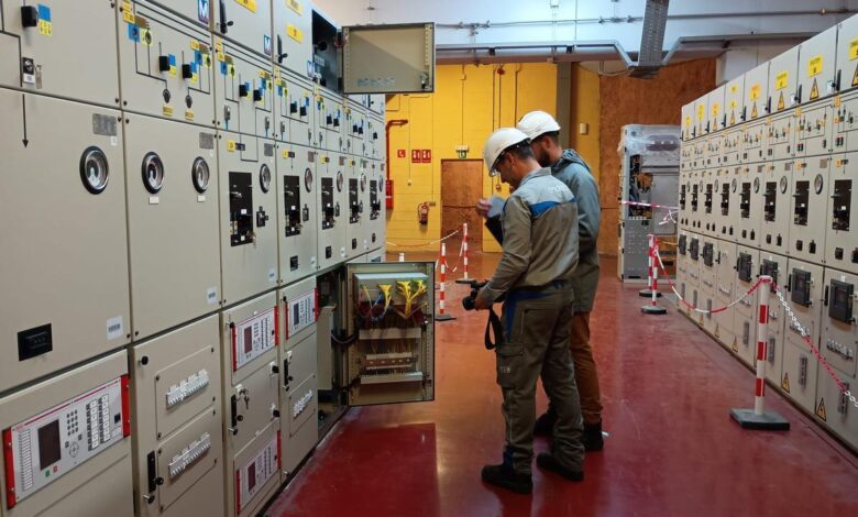 В Барселоне 90 тысяч абонентов остались без света из-за аварии на подстанции