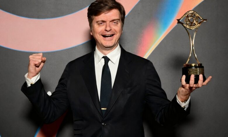 Неожиданный выбор Марка Жиро: чем он занимался до телевидения