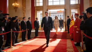 Бегонья Гомес опаздывает на официальный прием в Пекине: детали визита Санчеса RUSSPAIN.COM