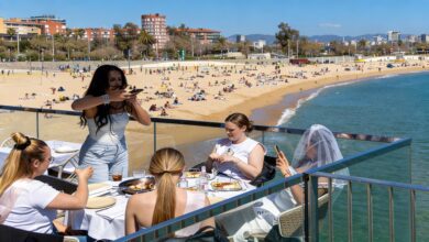 Каталонские пляжи заполнились туристами: отели фиксируют рекордную загрузку RUSSPAIN.COM