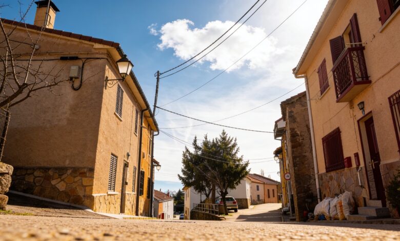 В мадридском Робрегордо почти не осталось местных: как выживает деревня с колумбийской главой