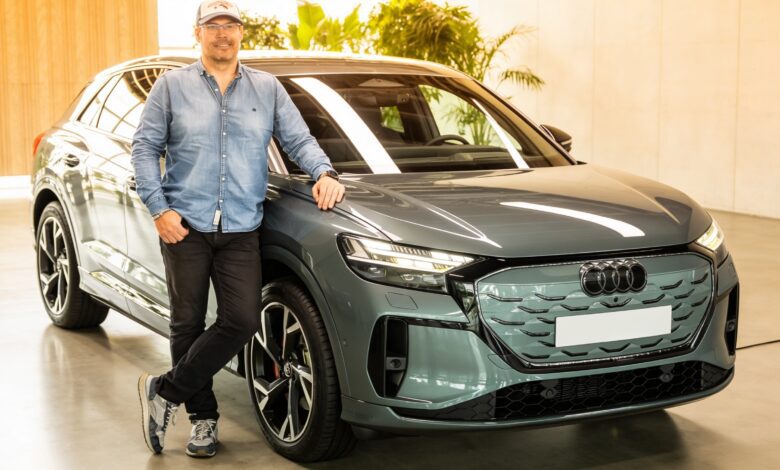 Audi Q4 e-tron 2026 удивляет запасом хода и цифровым интерьером: ставка на Испанию