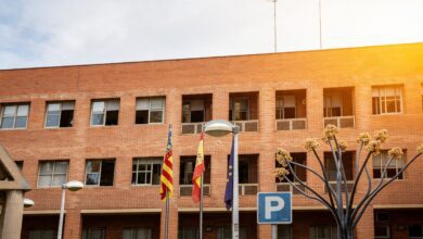 В Валенсии уволен замглавы по обучению учителей из-за скандальной книги RUSSPAIN.COM