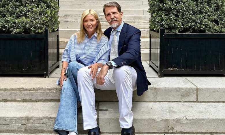 Семья бывших монархов Греции официально стала гражданами страны