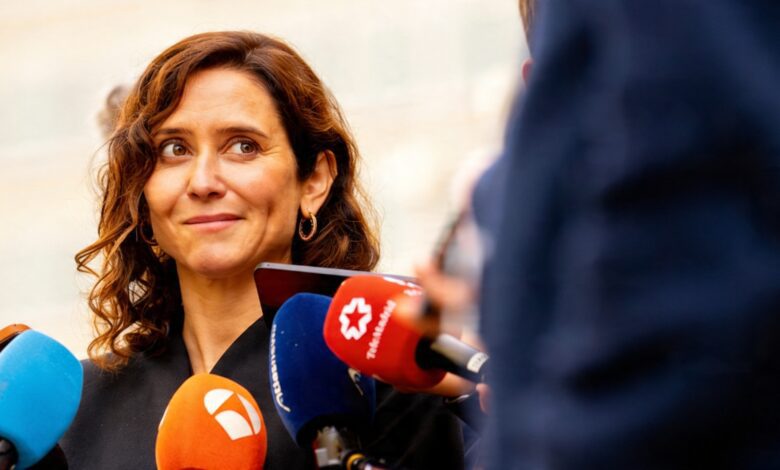 В Мостолесе расследуют скандал с обвинениями в давлении на экс-чиновницу