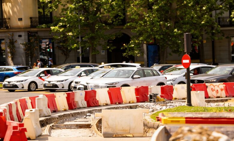 Власти Мадрида вывезут найденные у Пуэрта-де-Алькала рельсы старого трамвая