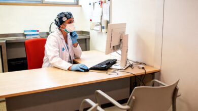 Половина работников Каталонии выходят на работу больными — данные CC OO RUSSPAIN.COM