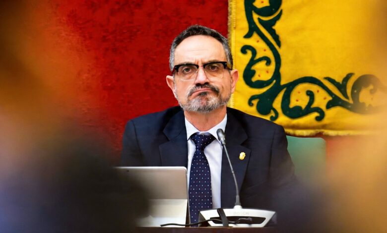 Court in Móstoles Opens Investigation into Harassment Allegations Against Mayor and PP