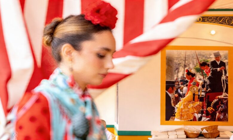 Caseta Cadena SER in Seville celebrates 50 years of EL PAÍS at the Feria de Abril