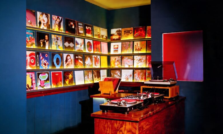 Три новых адреса в Мадриде: винилы, авторские коктейли и культовый эскалоп