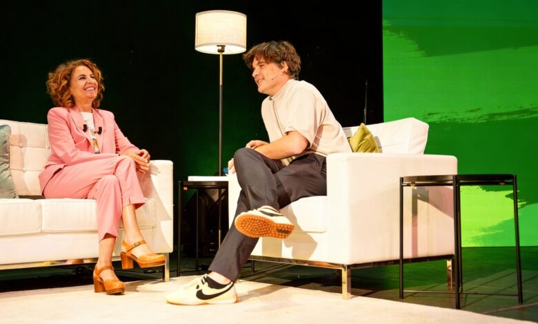 Мария Хесус Монтеро отказалась распаковывать вещи до выборов в Андалусии