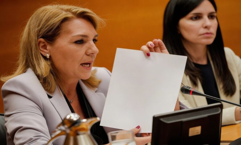 В Валенсии требуют отставки после допроса по трагедии наводнения