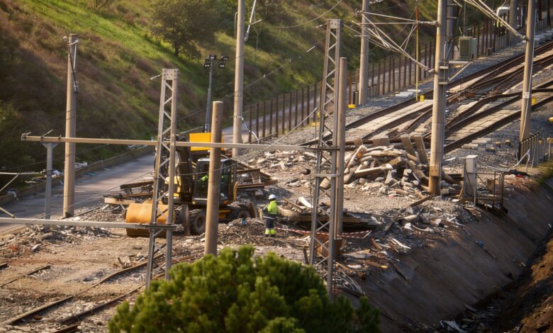 Adif представил суду доказательства: на участке аварии под Кордовой не было вторичного материала