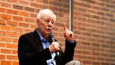 Почему писатель Eduardo Mendoza требует переименовать День Sant Jordi в Каталонии RUSSPAIN.COM