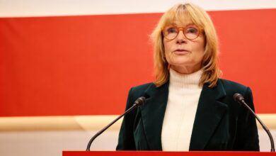 Два депутата PSC ушли после скандального голосования по бюджету в Риполе RUSSPAIN.COM