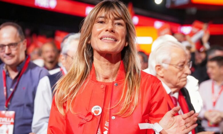 Кто стоит рядом с Бегоньи Гомес: неожиданные лица в ее круге поддержки