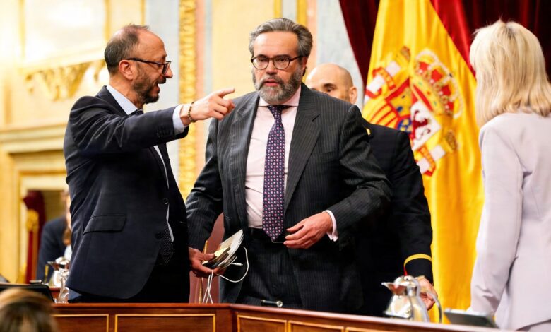 Депутат Vox Жозе Мария Санчес вновь спровоцировал скандал в Конгрессе