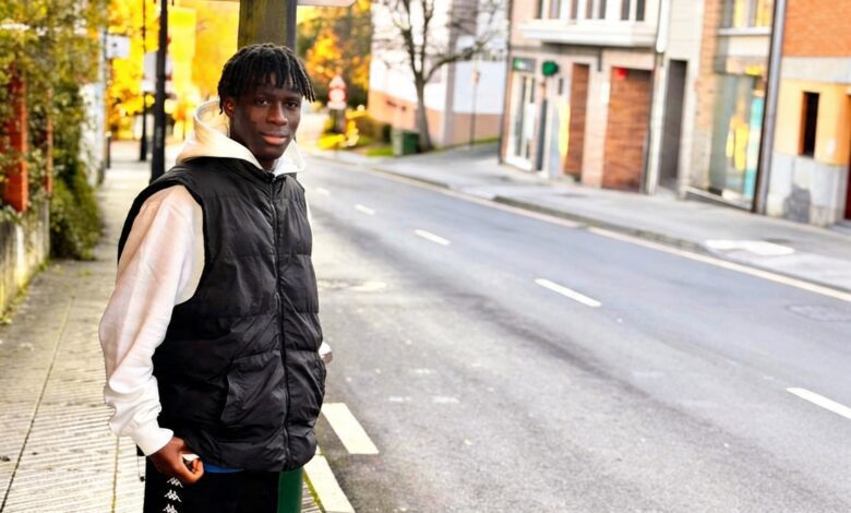 Тысячи мигрантов в Испании не смогут легализоваться из-за новых ограничений