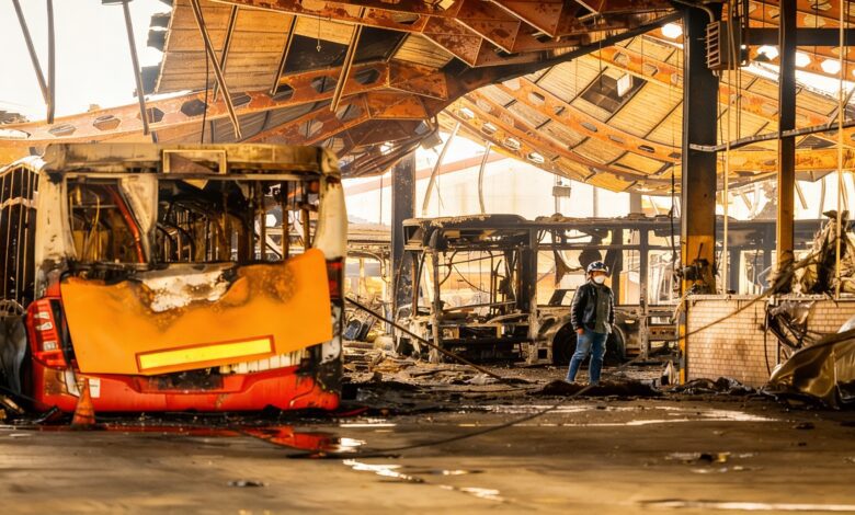 Власти Бургоса ждут полицию из Мадрида после пожара 39 автобусов