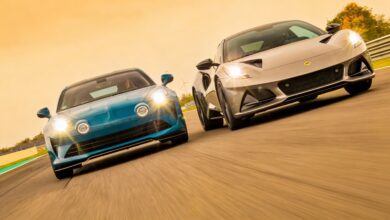 Alpine A110 GTS и Lotus Emira Turbo SE: дуэль последних легких спорткаров эпохи ДВС RUSSPAIN.COM