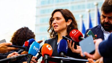 В Мадриде критикуют приоритет для испанцев в помощи: спор вокруг закона RUSSPAIN.COM