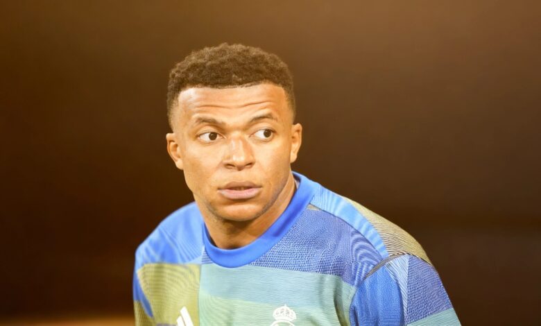 FC Barcelona Faces Leadership Risk Crucial Match Against Atlético de Madrid