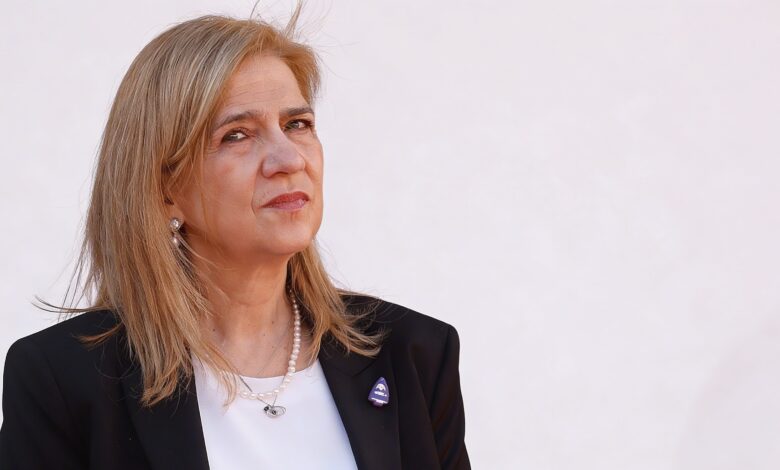 Infanta Cristina returns to Barcelona former neighborhood and trusted staff