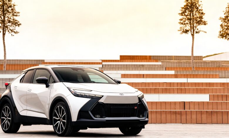 Toyota C-HR PHEV бросает вызов рынку: 66 км на электротяге и цена ниже конкурентов