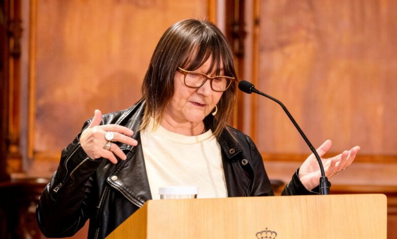Writer Ali Smith Spoke Amid Barcelona Library Workers’ Protests