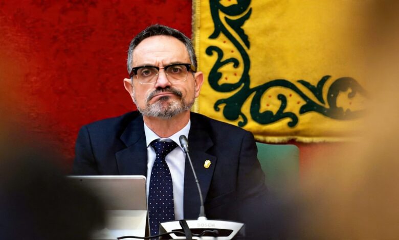 Прокуратура требует расследовать действия мэра Мостолеса и давление в партии