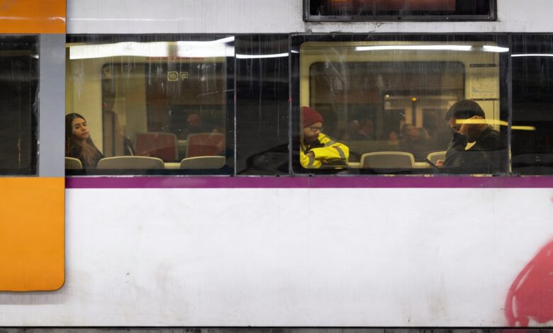 Roban cable en la línea R3 entre Barcelona y Girona