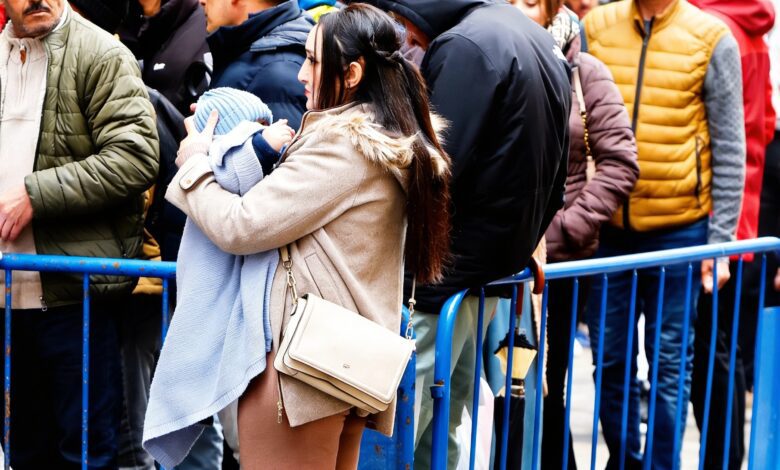 Почему новые правила для мигрантов вызывают споры