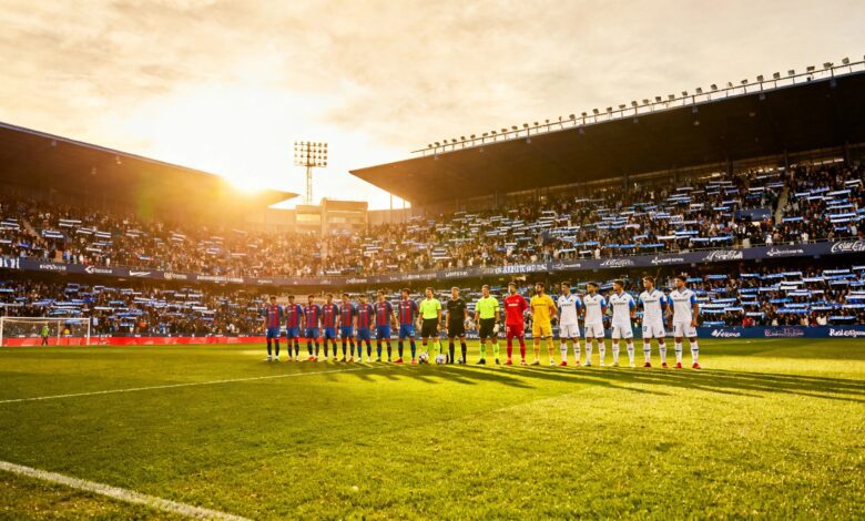 В Эль Алькоразе стартует дерби: Huesca и Real Zaragoza объявили составы
