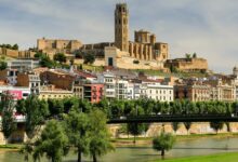 Синий свет в туалетах университета Льейды: неожиданный способ борьбы с наркотиками RUSSPAIN.COM