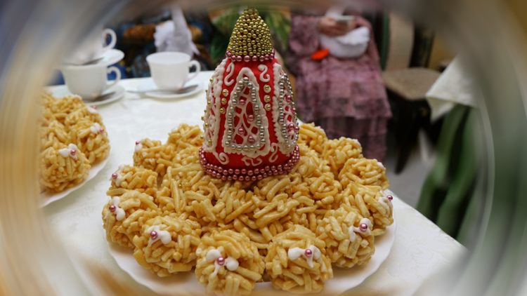 Башкиры на фестивале в Испании поразили собравшихся чак-чаком