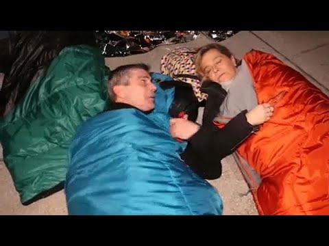 ИСПАНИЯ. Без крыши над головой. Акция